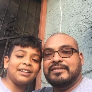 Meet your Posher, Andres